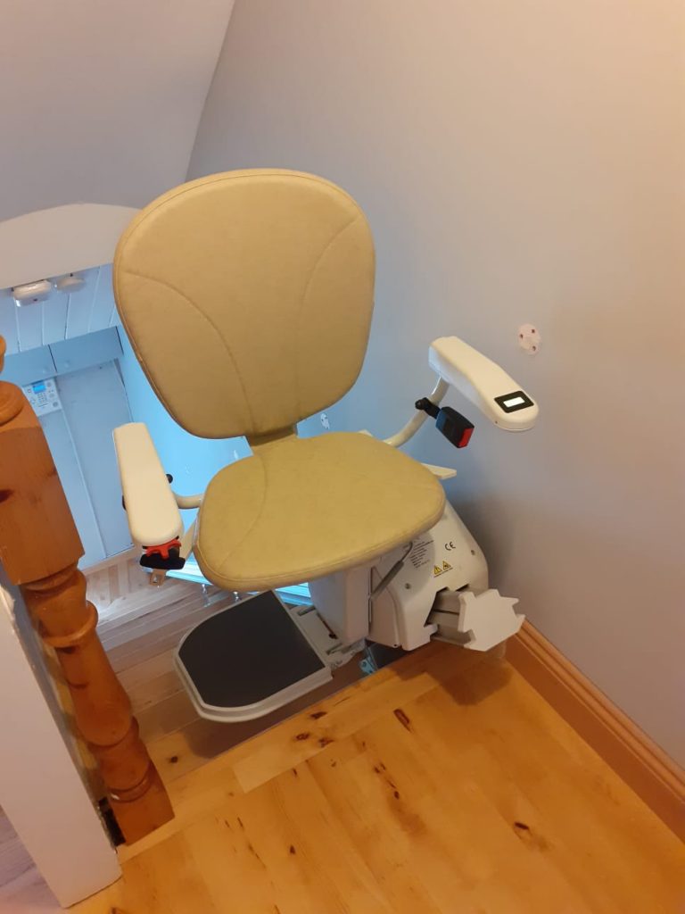 narrow stair lift